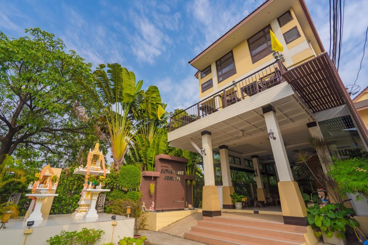 Suphan Lake Hometel Bangkok Exterior photo