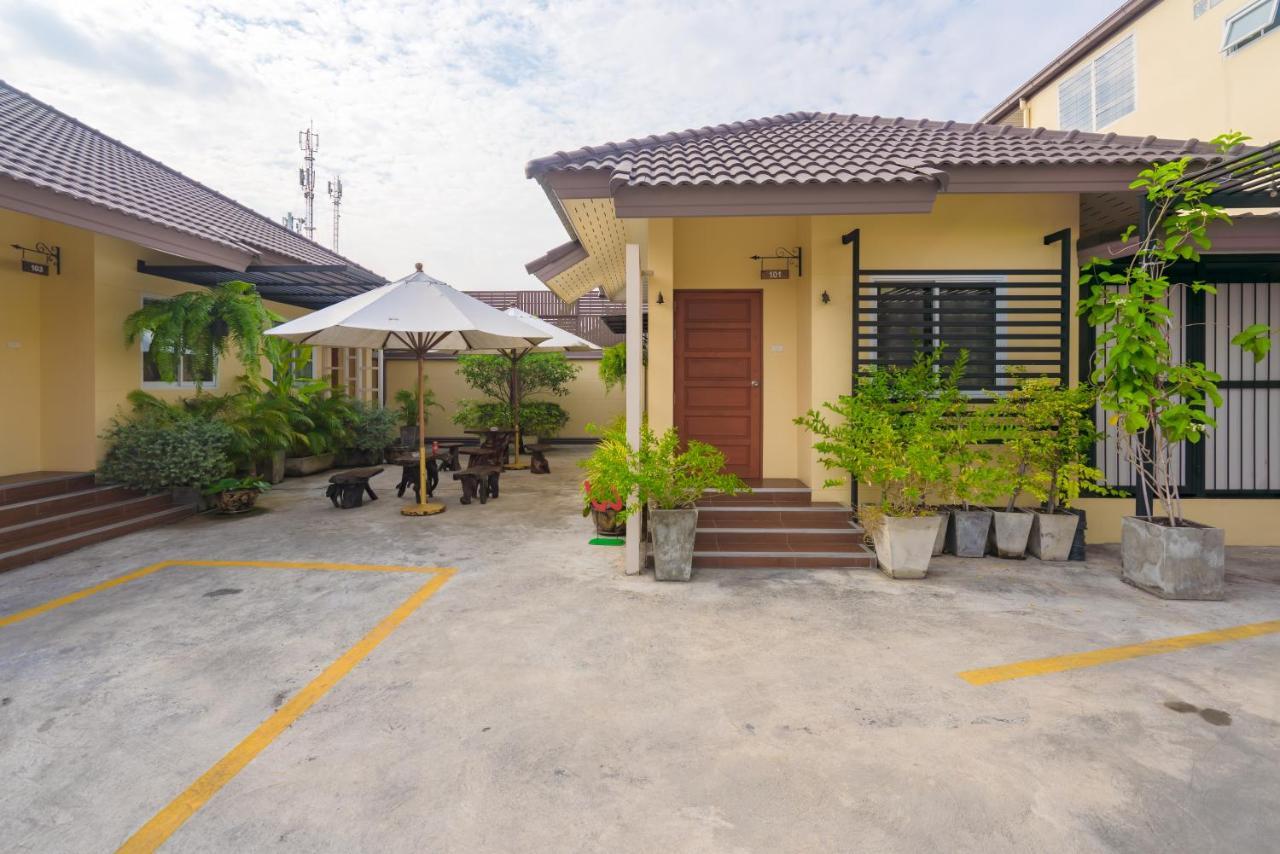 Suphan Lake Hometel Bangkok Exterior photo